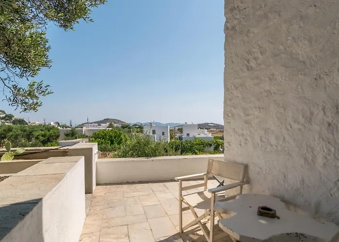 Traditional Village Loft, Plaka Milos