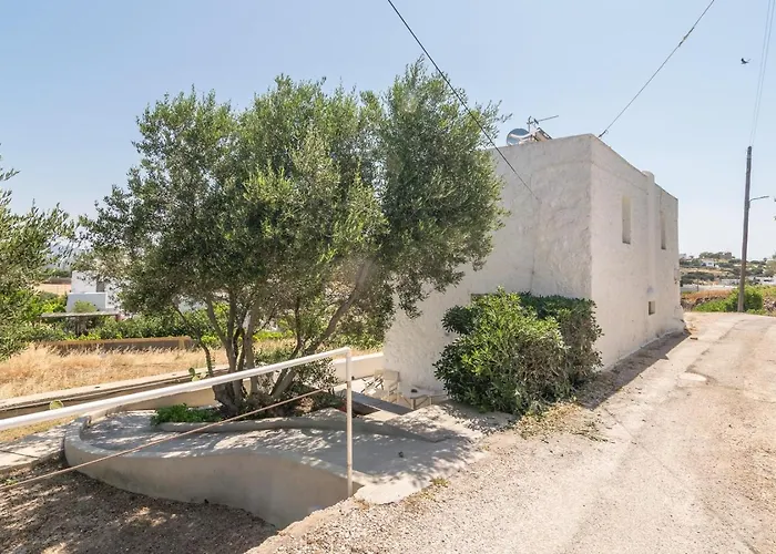 Traditional Village Loft, Plaka Milos *