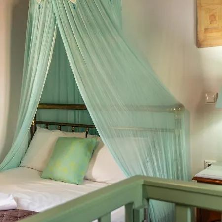 Traditional Village Loft, Plaka Milos *