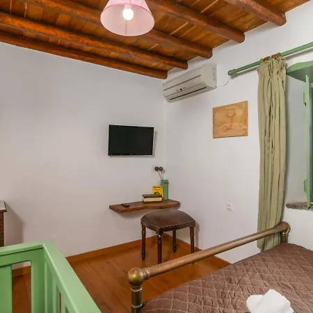Traditional Village Loft, Plaka Milos 아파트 *